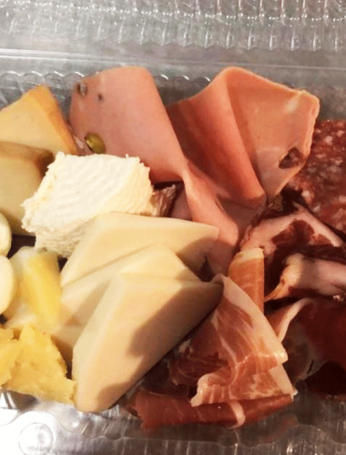 Mixto de quesos y fiambres