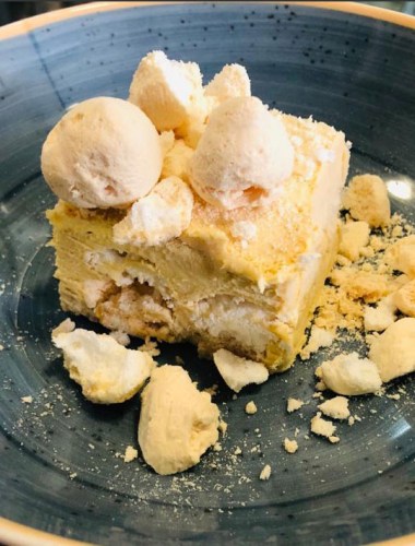 Postre Merengata de lúcuma